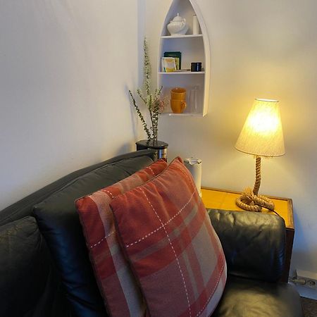 Privartzimmer 'Ausfahrt Freihalten' Husum  Extérieur photo