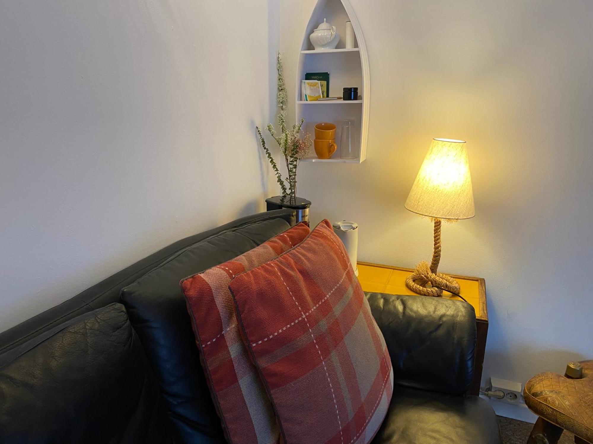Privartzimmer 'Ausfahrt Freihalten' Husum  Extérieur photo