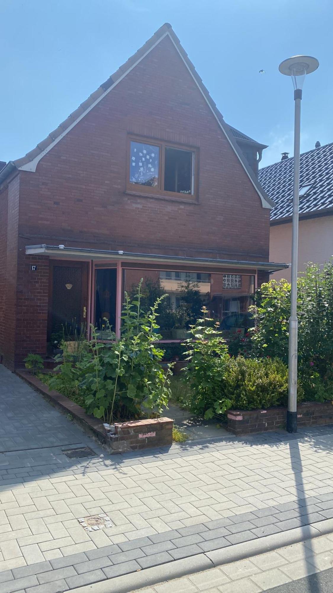 Privartzimmer 'Ausfahrt Freihalten' Husum  Extérieur photo