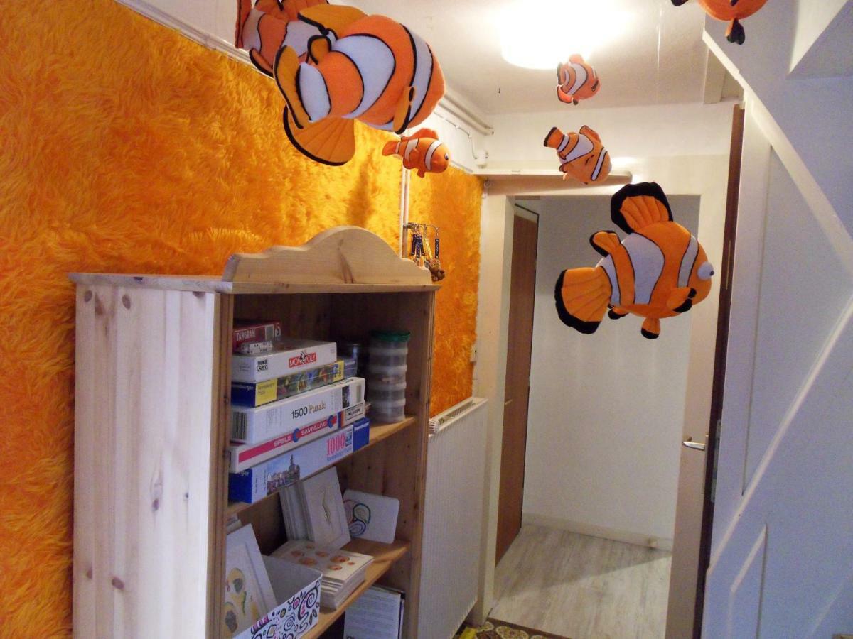 Privartzimmer 'Ausfahrt Freihalten' Husum  Extérieur photo